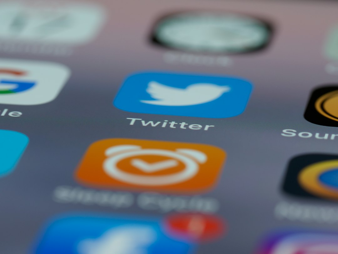 Web Apps vs Mobile Apps: Making the Right Choice for Your Product